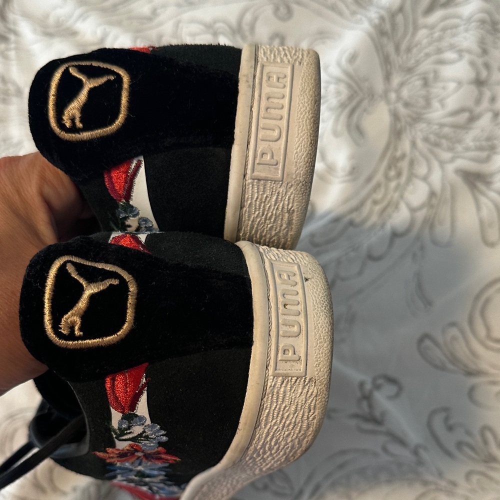 Puma Suede Black Sneakers with Red and Blue Floral Embroidery - Picture 6 of 8